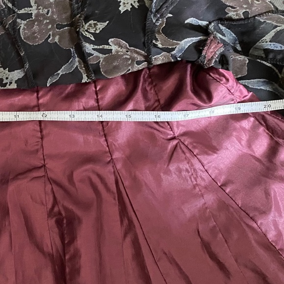 Fairytale Shimmer Floral Skirt with Black Tulle and Rose Wine Satin Sz S - Picture 9 of 13